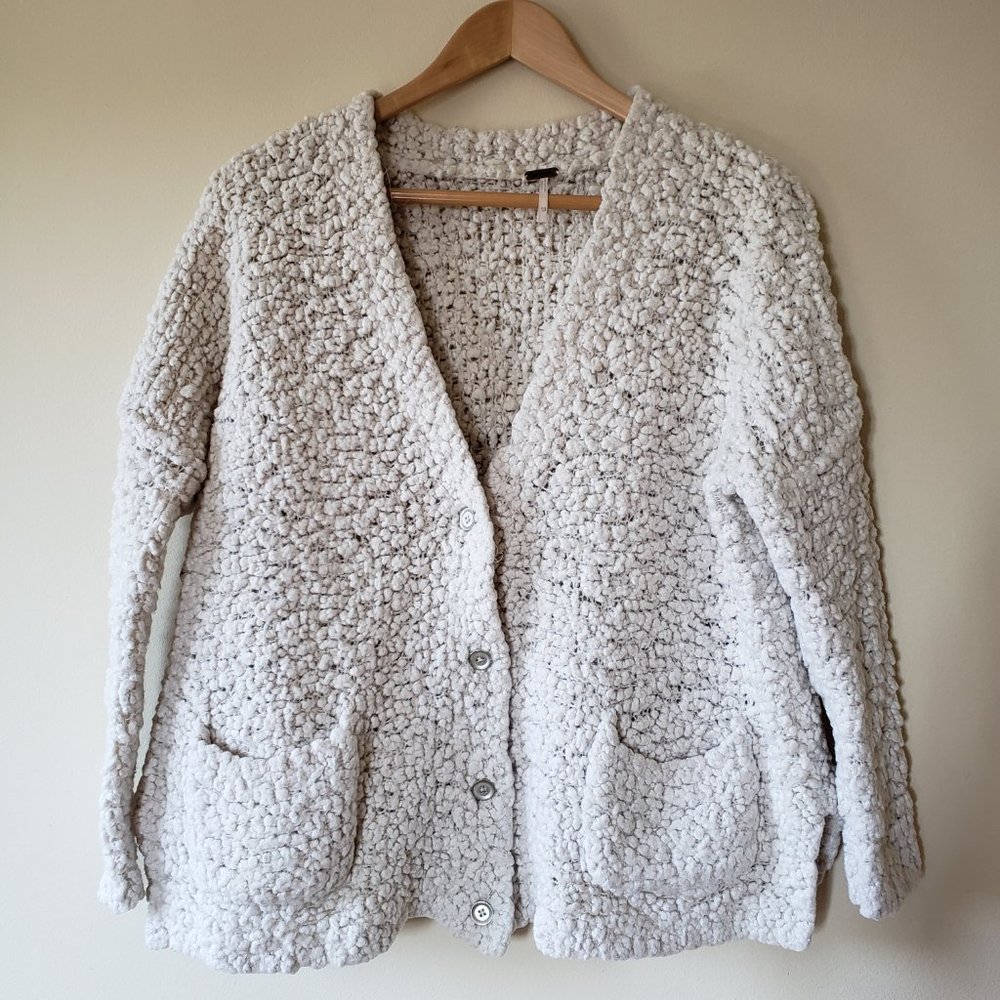 FREE PEOPLE Marshmallow Cardigan White Size XS EUC